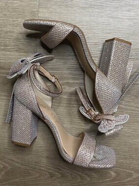 Jubilee Glitter Butterfly Bow Dress Sandals Rose Gold Size 6 Glam Heels